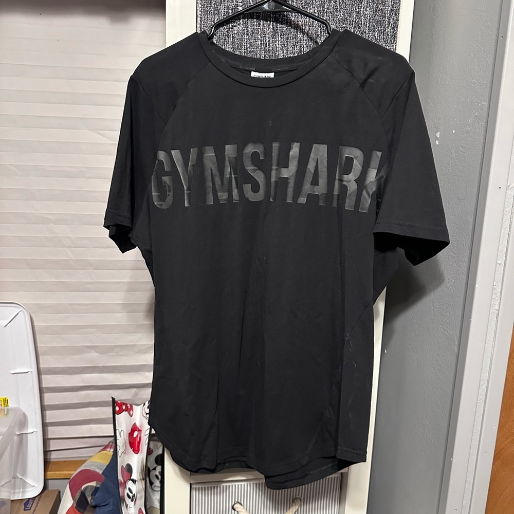 Men’s Gymshark shirt